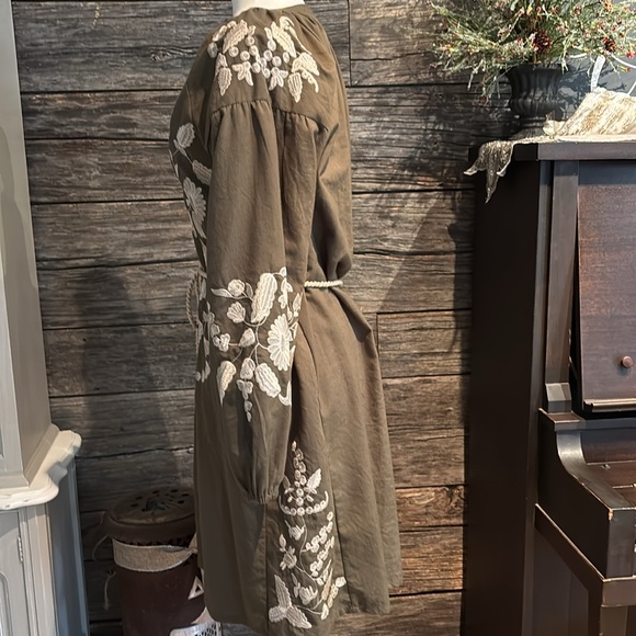 Anthropologie mini dress - Picture 5 of 11